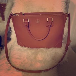 Tory Burch Robinson leather purse